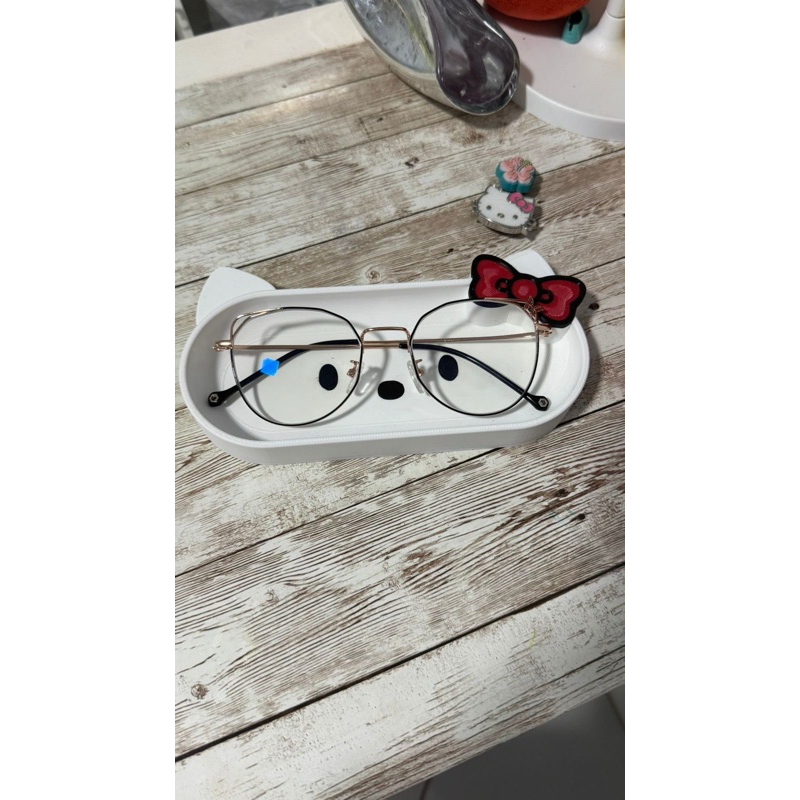 Suporte para óculos fofo